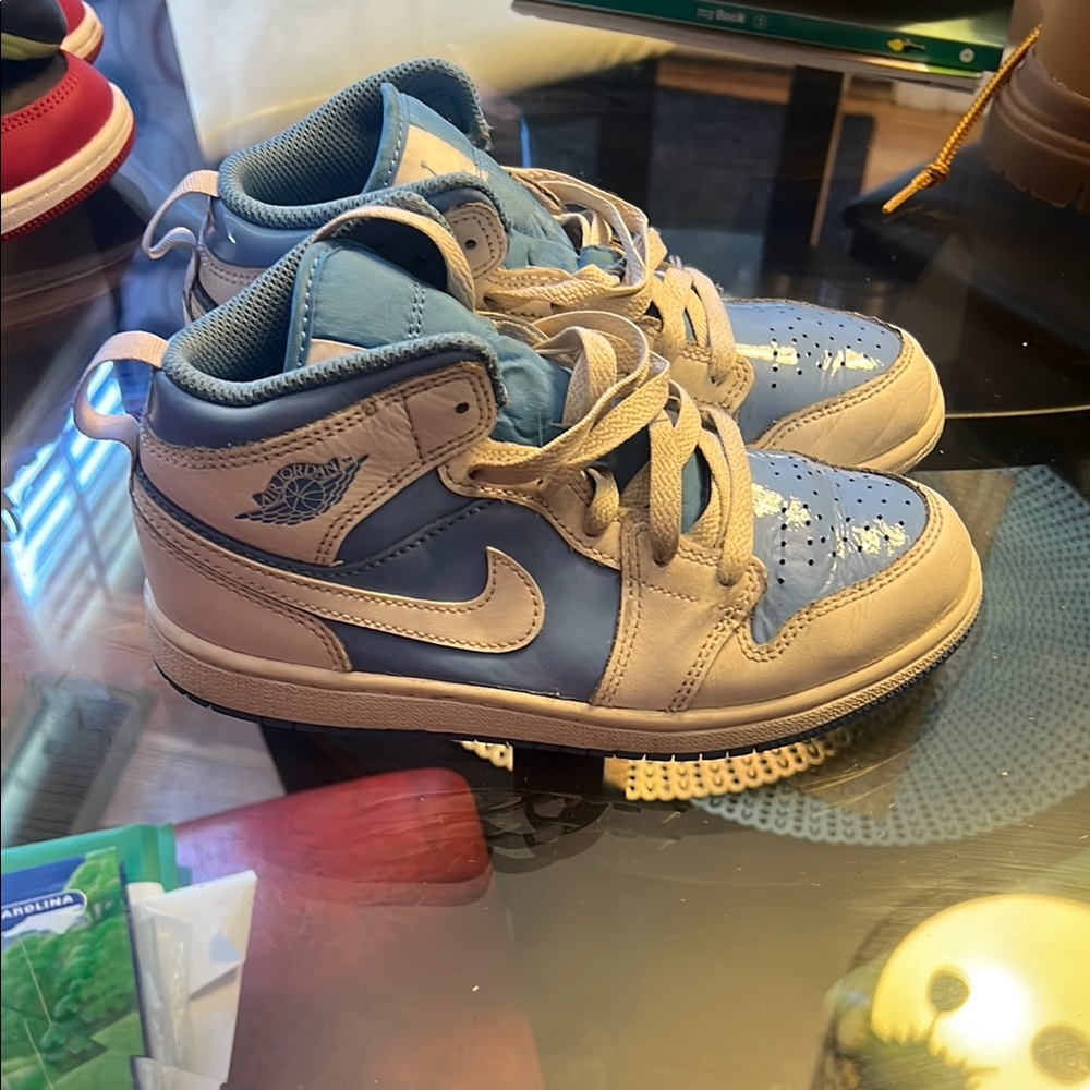 Nike Kids Sneakers in Light Blue and Cream